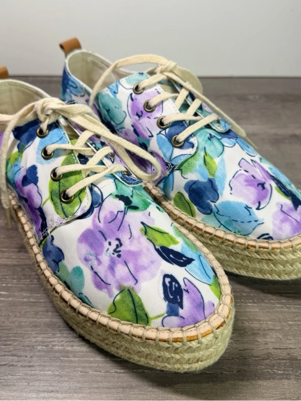Coconuts Matisse Grateful Floral Canvas Espadrille PlatformSneakers size 7